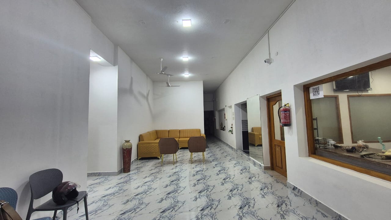 WhatsApp Image 2025-11-14 at 21.55.32 (1)